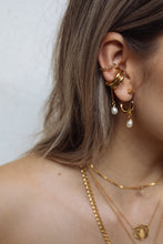 Load image into Gallery viewer, Charlotte Earcuff Bar + Pearl