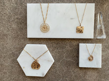 Load image into Gallery viewer, Bastet Necklace